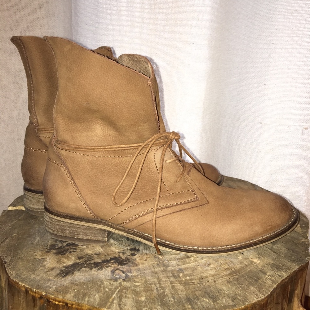 Steve Madden Soluri Boot